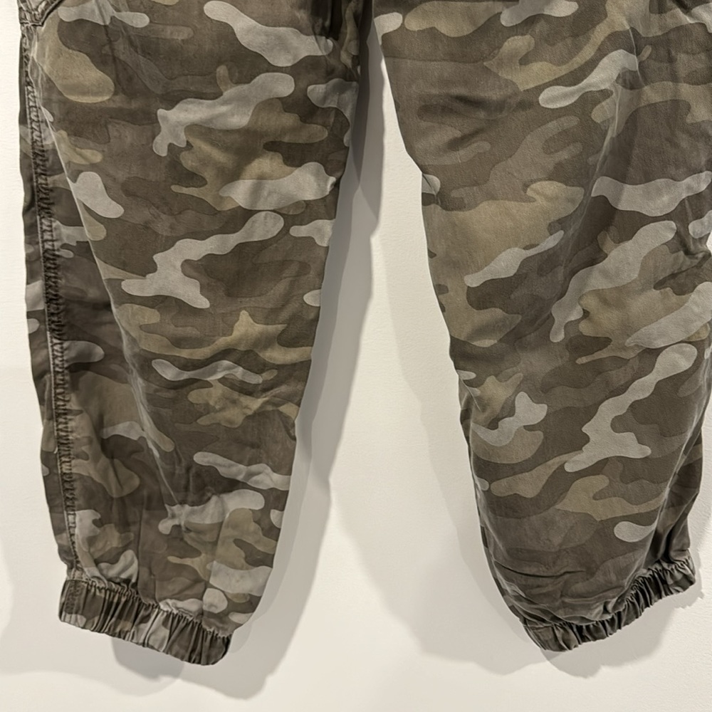 NWOT American Eagle Camouflage Jogger Medium - Picture 8 of 9